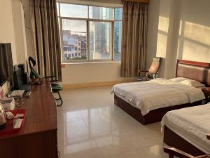 Hongxing Hotel (Hechi Longjiang Road)