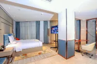 Danjiangkou Guanlan International Hotel（Hanjiang Avenue storefront）