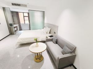 Shenzhen Tongjude Light Luxury Apartment (Longhua Songyuanxia Subway Station)