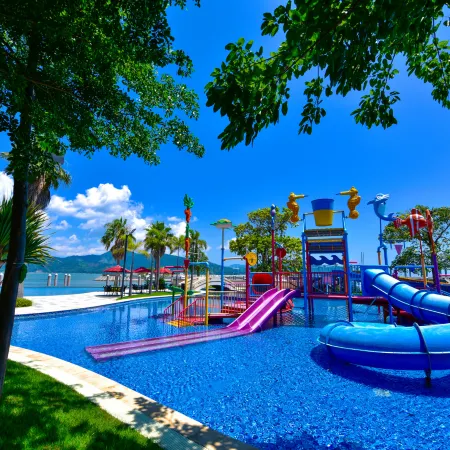 Hazens East Resort Hotel