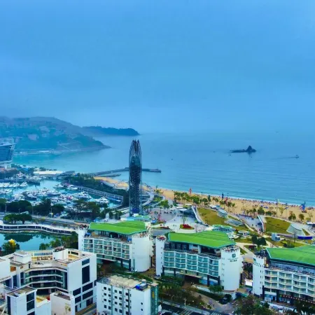 Zihuayuan Hotel (Shenzhen Dameisha Metro Station) Отели рядом с достопримечательностью «Кяомейша Бич»
