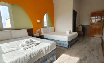 White Sea Hostel