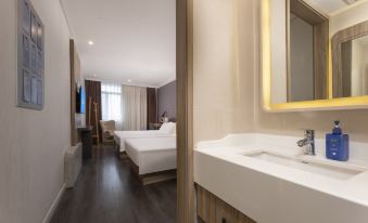 Hanting Youjia Hotel (Zhenjiang Dashikou)