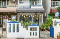 Cozy Blue Hostel Hotels near Orchid Island