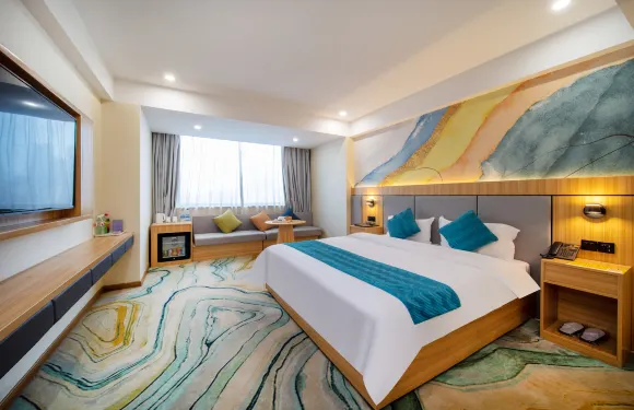 錦隆雲境酒店（德安火車站聯盛快樂城店）