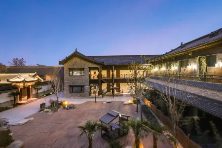 Hebi Xunxian Ancient City IMMERSING Hotel Отели рядом с достопримечательностью «Da Pi Mountain Scenic Area»