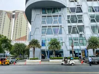 The Snowbell Hotel & SPA @ The Bridge - parking