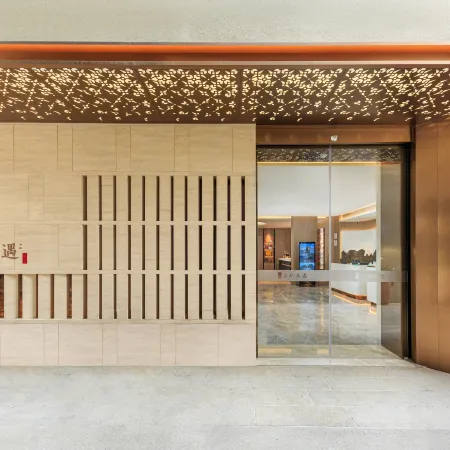 Quanzhou West Street Gucheng Alley Yu Hotel Отели рядом с достопримечательностью «Монастырь Кайюань»