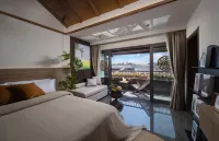 LiJiang Fog Gallery Mountain Riverside ·  Old Town Panorama Hotel