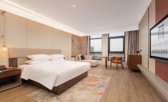 Haining Yanguan Maison New Century Resort Hotel