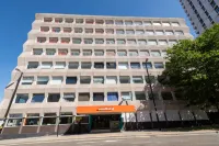 easyHotel Croydon Hotels near Sanderstead Pond