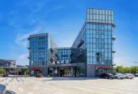 Lanfeng Hotel Hotels in Exhibition Center/Olympic Sports Center