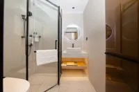 Guanghanqinyuanjiudian Hotels in Guanghan