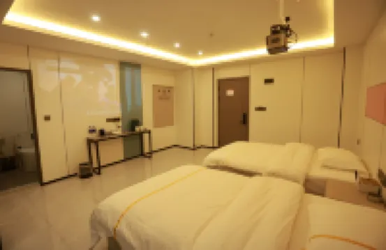 Menghai Xingqijiu Hotel