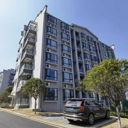 Junshan Yijing Homestay (Old Junshan Branch)