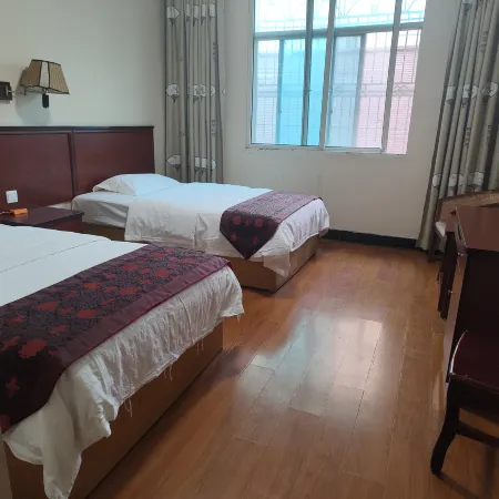 Zhonghua Hotel