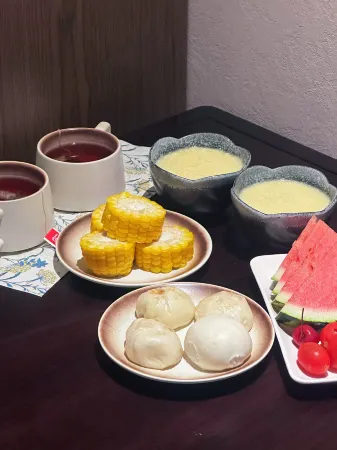 Qing·Fushi Tang Hotel (Wuhu Ancient City Branch) Отели рядом с достопримечательностью «Fenghuang Food Street»