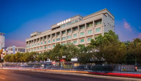 Fortune Hotel