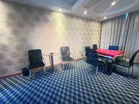 Santa Taosha Hotel (Zengcheng Wanda Plaza) Отели рядом с достопримечательностью «Huashang College of Guangdong University of Business Studies»