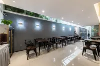 泰達ホテル（拱北口岸カップル南路）
