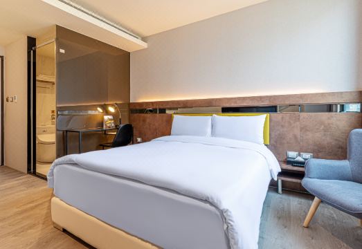 아이카사 바이 고고 호텔의 깨끗한 침구와 편안한 조명