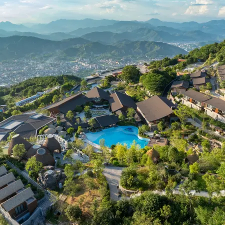 qing shui yan hot spring resort