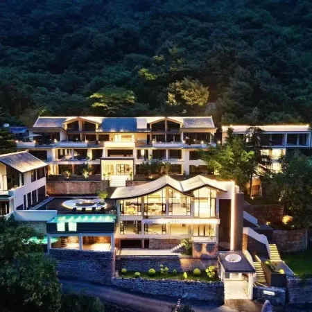 Pujian Resort Hotel