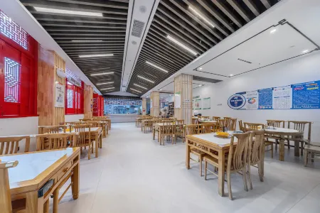 Malipo Aojia Garden Hotel