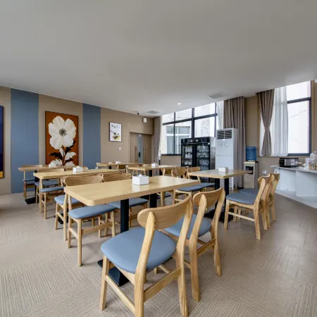 Haifanxing Chain Hotel · Luxury (Shayang Shengxin)
