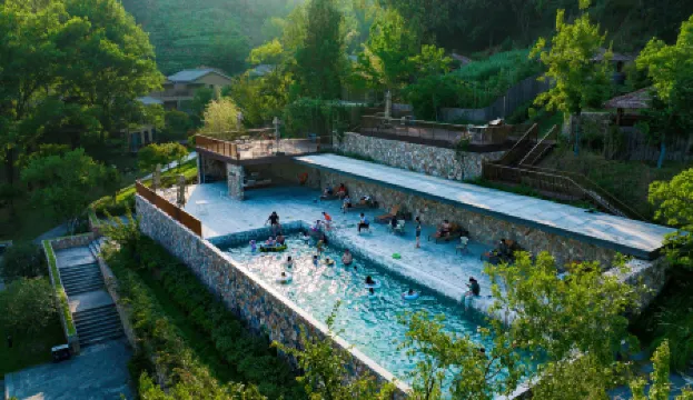 Yuanshe Luyinxi Resort