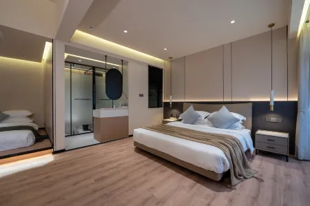 Fangchenggang Wanxiang Luming Lodge · Senyu Luqi Homestay Отели рядом с достопримечательностью «Port of Fangcheng (Gangqu 16th Road)»