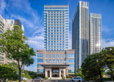 Grand Rezen Hotel Отели рядом с достопримечательностью «Wuhan University Wanlin Art Museum»