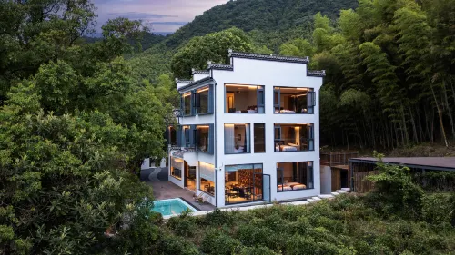 Hong Cun Wu she holiday homestay (Tachuan branch)