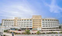 فندق جراند الشارقة Hotels near Cultural Heritage Events Center