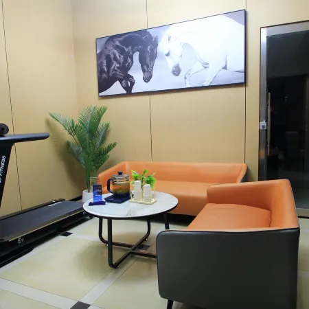 Junyi Chain Hotel (Ankang Railway Station)