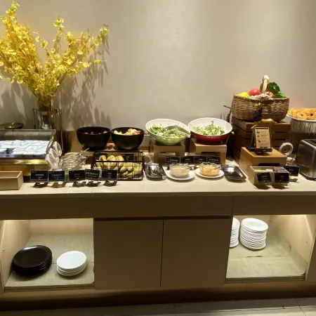 Vienna International Hotel Guangzhou railway station Sanyuanli subway station