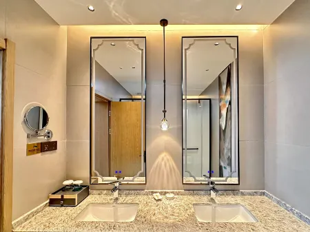 Zhongwei Jinye Hotel