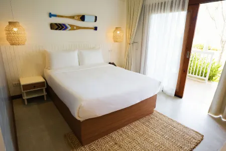 Caza Guesthouse Iyang Отели рядом с достопримечательностью «Bulubadiangan Island»