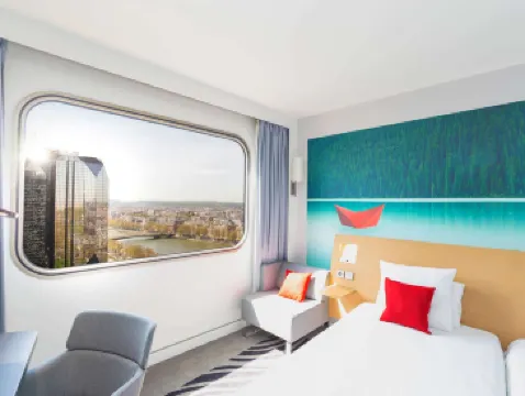 巴黎中心埃菲爾鐵塔諾富特飯店