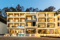Junluan Meisu (located in Laojunshan Scenic Area) Hotels near Zhongling Ropeway - Xiazhan Station