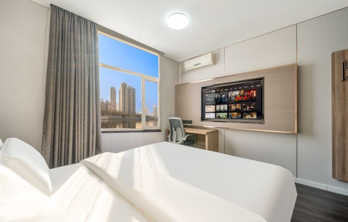 Huanpeng Holiday Hotel (Tianjin Haihe East Road Wanda Center Branch)