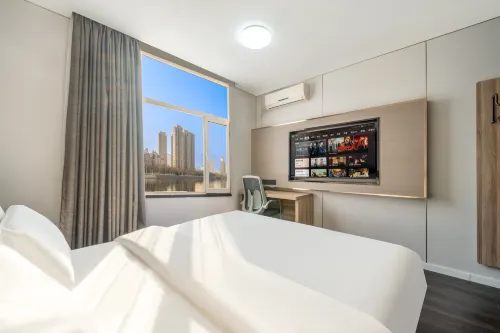 Huanpeng Holiday Hotel (Tianjin Haihe East Road Wanda Center Branch)