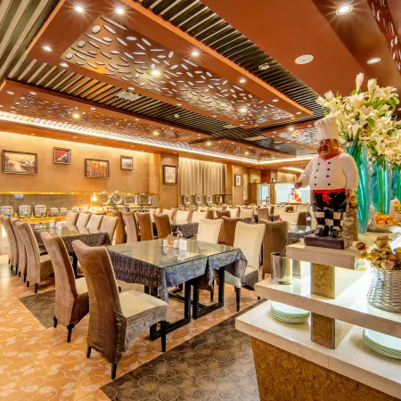 Pudong Holiday Hotel