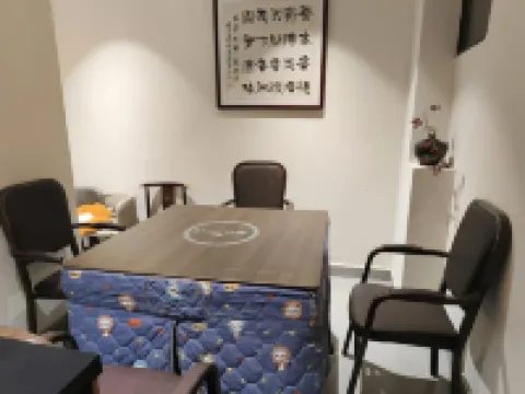 邊城茶峒古鎮舒家大院四合院民宿 花垣酒店