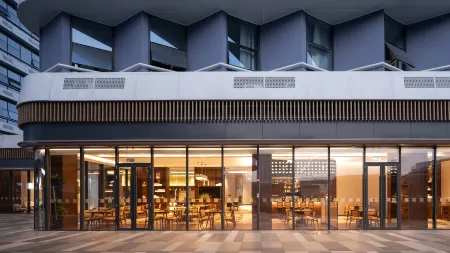 SSAW Boutique Hotel SWUFE Chengdu Отели рядом с достопримечательностью «Сычуаньский Университет педагогического Экспериментального Иностранного Языка (Западный Ка»