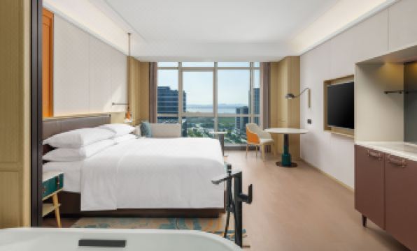 Renaissance Qingdao Hotel