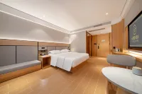 Yunji International Hotel (Lingshui Haiyun Plaza High-Speed Railway Station Branch) Отели рядом с достопримечательностью «Площадь Беверли»