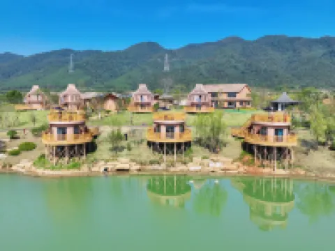 Pomegranate Garden Homestay Hotels in Xiajiang