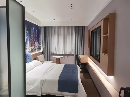 Luocheng Homestay (Liuzhou Hongxing Xintiandi)