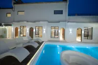 Like your luxurious hot spring homestay in the courtyard - ที่มีสระว่ายน้ำ